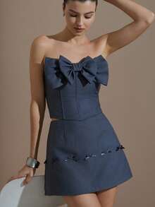 Aveloria Modichic 女士炭灰色手工蝴蝶结3D立体花卉抹胸露脐上衣和迷你裙两件套，适合约会、购物、派对、夜店等场合。 - 灰色 - 查看 6