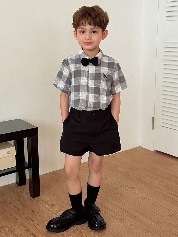 Young Boys Plaid Print Bow Tie Short Sleeve Gentleman Shirt