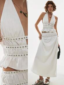Poéselle Bộ đồ đôi nữ phong cách Boho màu trắng đính đá gồm áo crop-top cổ yếm và chân váy maxi – Kiểu dáng gợi cảm, khoét hở quyến rũ cho kỳ nghỉ hè. Bộ hai mảnh màu trắng, áo crop-top cổ yếm, đồ đi biển, trang phục nghỉ dưỡng, bộ đồ mùa hè đính đá, bộ đồ Boho Chic, phong cách nghỉ mát gợi cảm đính hạt, bộ đồ đôi màu trơn hở lưng gồm áo cổ yếm và chân váy, trang phục nghỉ hè cho nữ. - trắng - Xem 2