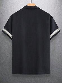 Manfinity Homme 男士拼接织带单排扣短袖休闲衬衫 男士蕾丝衬衫 男士度假装 男士短袖正装衬衫 男士夏季服装 男士短袖纽扣衬衫 - 藏蓝色 - 查看 2