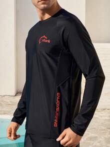 Manfinity VDAYZ Men's Beach Vacation Casual Rash Guard Men's Rash Guard Pool Clothes Men Beach Wear For Men Men Black Swim Trunk Men's Swim Shirt - Black - View 5