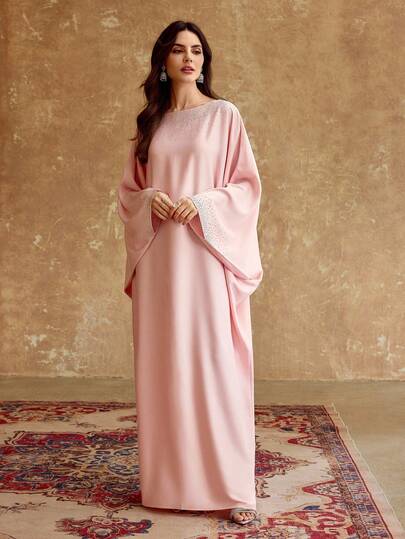ZEYLAH Vestido elegante de estilo árabe con cuello de barco, mangas de murciélago y adornos de diamante de imitación en unicolor para mujer