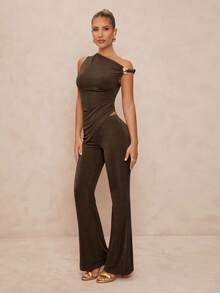 Lumalex 一套女士金属装饰不对称紧身上衣和裤子两件套，单肩优雅性感女装 - 鏽棕色 - 查看 3