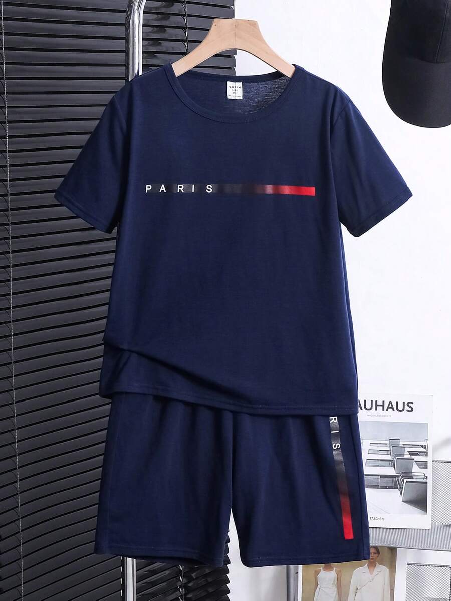 SHEIN 2件套男童休闲简约圆领短袖T恤短裤套装,适合春夏季节日常穿着、运动、郊游、上学、聚会、节日、拍照等场合。 - 寶藍色 - 查看 1