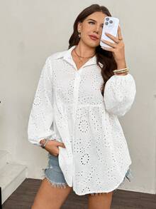 SHEIN LUNE 大码女式翻领单排扣花卉刺绣休闲百搭通勤长袖衬衫，适合嘉年华派对、海滩、情人节等场合。 - 白色 - 查看 4