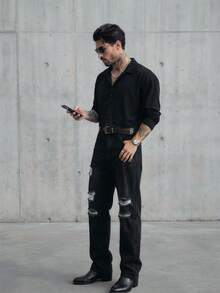 Manfinity VCAY Quần jeans nam ống rộng, rách, dáng suông, đa năng, màu đen, rách rưới, quần jeans rộng thùng thình, quần jeans nam, quần jeans rách cho nam. - màu đen - Xem 7