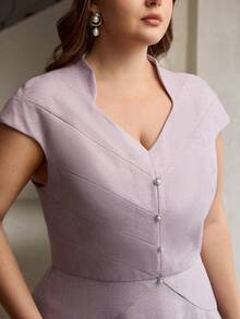 ZEYLAH 镶钻纽扣优雅短袖收腰中长连衣裙 - 淡紫色 - 查看 2