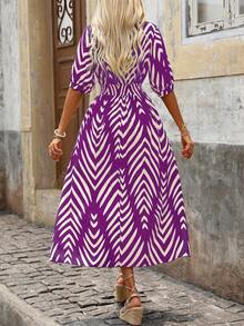 SHEIN Holidaya New Contrast Color Geometric Print V-Neck Ruched Waist Flared Hem Dress For Women, Suitable For Commuting And Vacation, Autumn - Purple - View 4