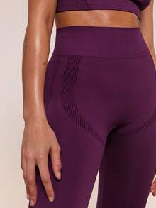 SHEIN BAE Women Plain Solid Color Crew Neck Short Sleeve Top And Stretchy Seamless Long Pants Athletic Sportswear Set Workout Women Set Women Leggings Set Gym Women Outfit - Red Violet - View 5