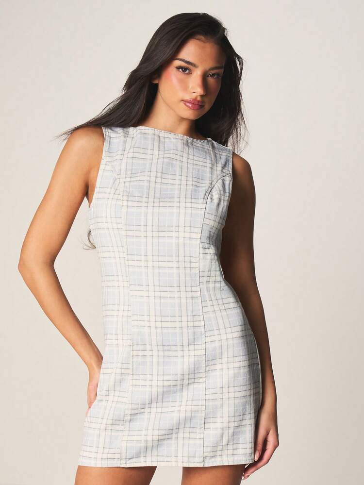 MISSGUIDED Sleeveless Check Pattern Mini Dress With Square Neckline And Bodycon Fit For Casual Everyday Wear