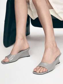 Mnmlis Dép lê mũi nhọn cho nữ, thiết kế đường may đơn giản, gót dày, da màu xám bóng, vừa vặn thoải mái, tôn dáng, phù hợp cho công sở, thường ngày, hẹn hò, dự tiệc và mọi dịp. - Xám - Xem 11