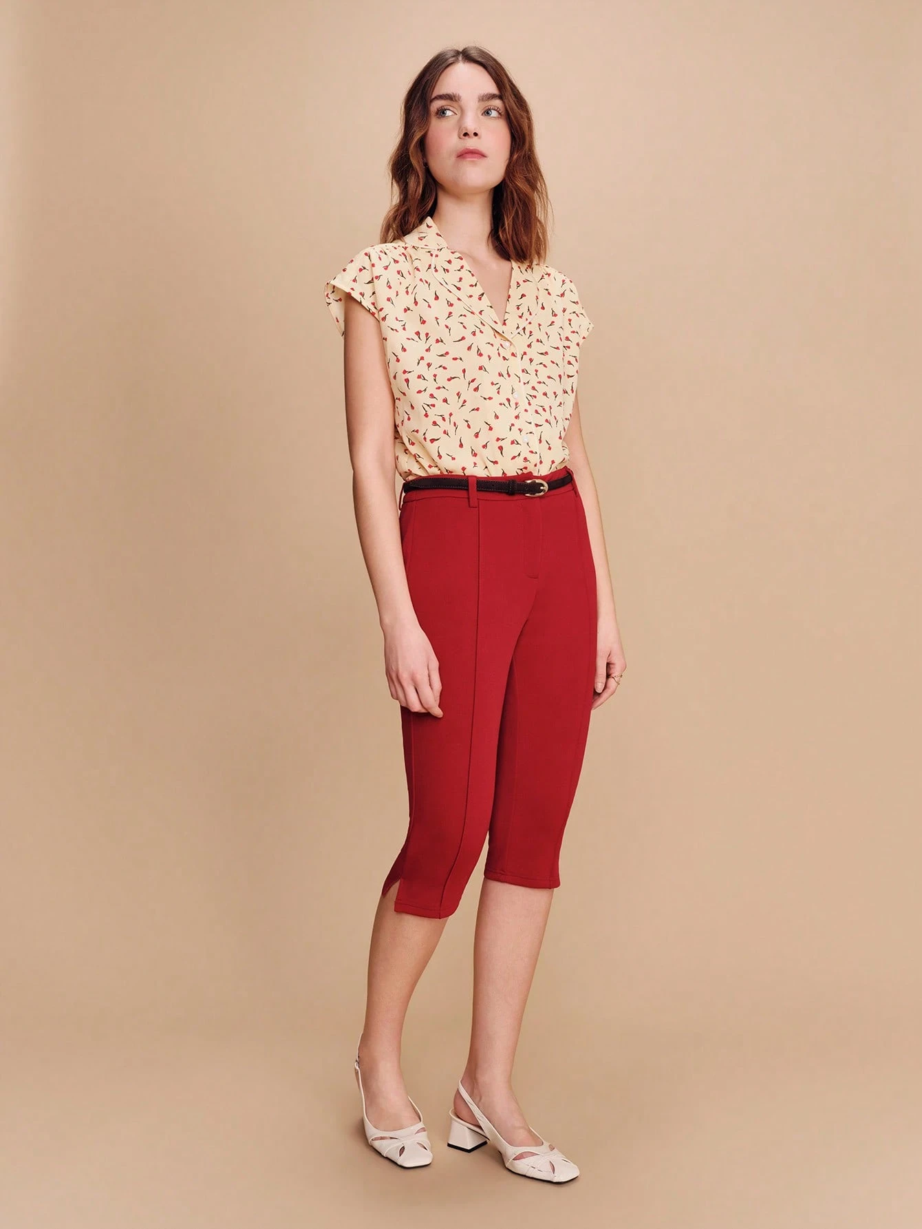 Beige And Red Floral Printed Blouse With Lapel Collar And Boxy Fit Elegant Parisian Spring Summer Butter Yellow Top Ditsy Floral Top Vintage French Style Top