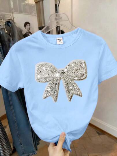 Spring, Summer & Autumn Young Girl Casual Fashionable Creative Personalized Refreshing Minimalist Shiny Bow Decor Pattern Print Relaxed Basic Short T-Shirt, Comfortable Daily Wear, Cozy Summer & Fall Styles Suitable For Girls In Spring, Summer & Autumn