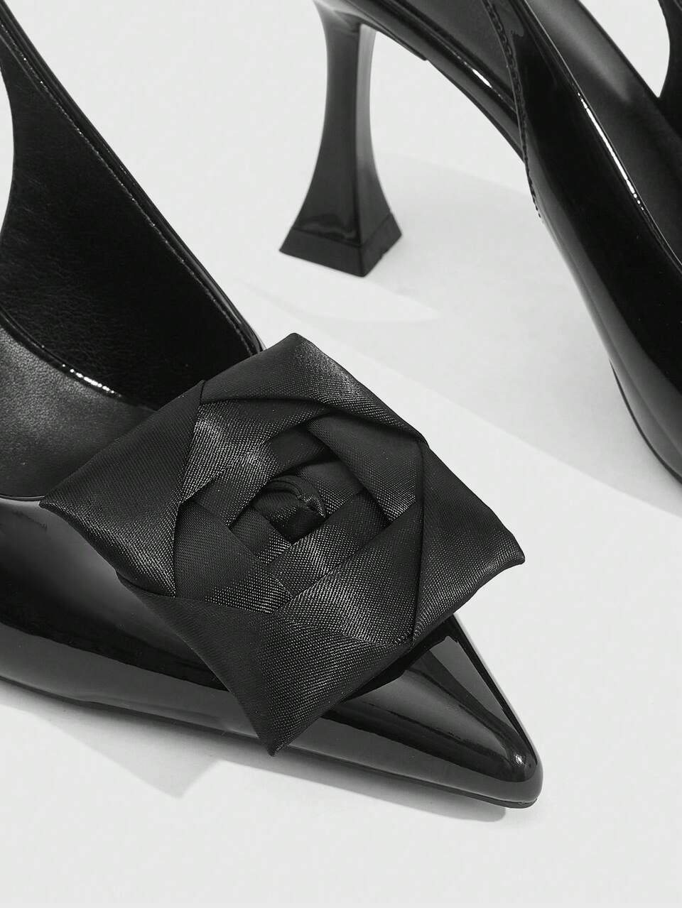 CUCCOO SZL Women's High Heels Pointed 9CM Elegant Stiletto Shoes Back Strap Easy To Wear PU Leather Mirror Large Buckle Square Flower Rose Applique High Heels Women's Brown Black High Heels Sexy Wine Glass Heel Versatile For Daily/Party/Christmas/Thanksgiving Valentine's Day Dating/Party/Professional Shoes Work Shoes Outside Women's Shoes Valentine's Day