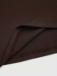 Sweetra 大码女式两件套，咖啡色复古优雅金属花朵装饰无袖上衣搭配褶裥鱼尾裙，两件套适合海滩、度假、春季和夏季穿着。 - 棕色 - 查看 13