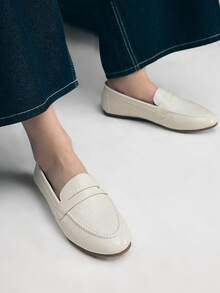 Mnmlis 2025 New Soft Bottom Slip-On Flat Shoes, Round Toe, Low Heel Women Shoes - Beige - View 9