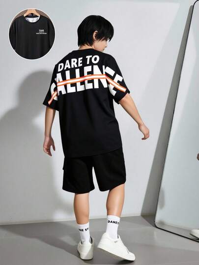 SHEIN Set de 2 piezas de camiseta gráfica de ajuste holgado y pantalones cortos cargo para niño preadolescente, conjunto casual cómodo para verano, calle, deportes, vacaciones, escuela, fiesta