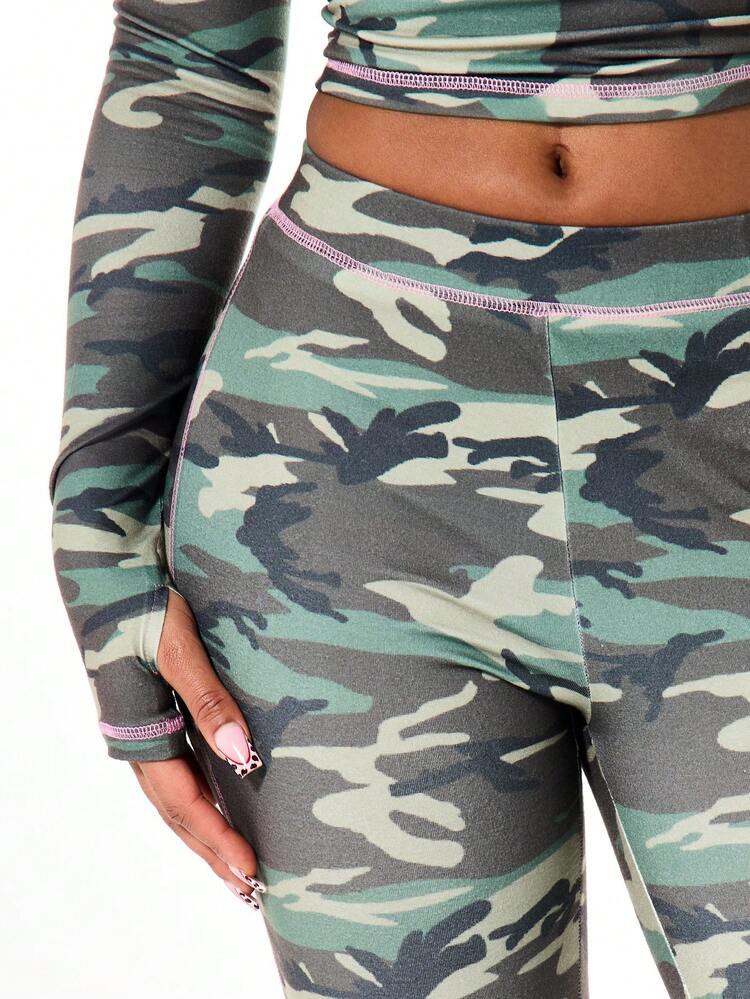SUMWON WOMEN Camo Printed Capri Leggings With Back Script