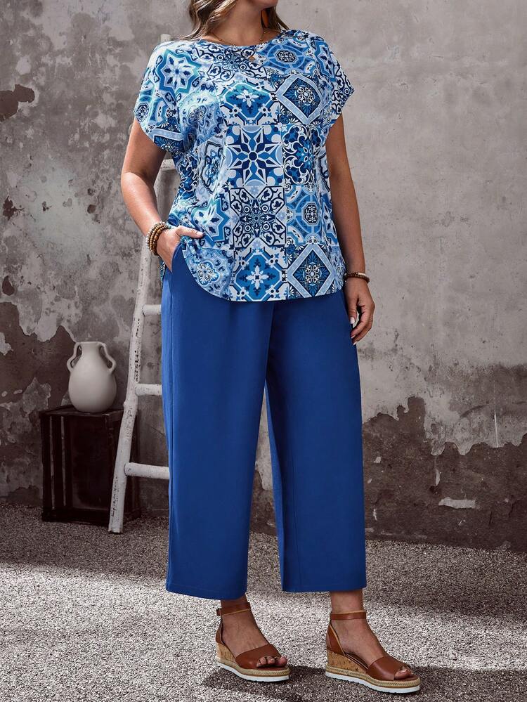 Plus Size Women Floral Print Short Sleeve Top And Wide Leg Pants 2 Piece Set, Casual Outfit Summer Outfits Beach Outfit For Women Summer Holiday Outfits Casual Outfit For Women Summer Outfit For Women Beach Vacation Outfits Boho Pants For Women Blouse And Pants Set Blue 2 Piece Set Women Mediterranean Style Clothes Summer Outfits  Beach Vacation Outfits For Women BOHO Clothes Women Vacation Outfit Sets Santorini Outfit For Women Women 2 Piece Outfit Casual