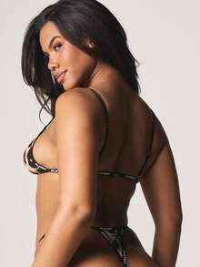 Missguided x Playboy 豹纹三角胸罩和丁字裤套装，绑带设计，完美适用于亲密场合和特殊时刻。 - 彩色 - 查看 3
