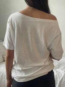 SHEIN EZwear 休闲简约时尚数字67印花露肩宽松女式T恤 - 彩色 - 查看 2