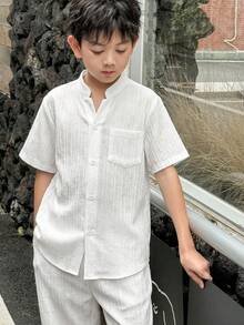 SHEIN Little Byeori 2件套男童宽松休闲立领梭织纯色短袖衬衫和裤子套装 - 白色 - 查看 2