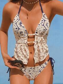 Swim Mod Bộ đồ đi biển 2 món dành cho nữ, thời trang và dễ thương, thích hợp cho khu nghỉ dưỡng, bãi biển, tiệc tùng, du thuyền. Áo croptop cổ yếm đính hạt cườm và quần bơi buộc dây bên hông, chất liệu vải dệt họa tiết phối màu tương phản. - Nhiều màu - Xem 1