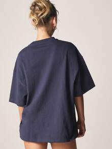Missguided x Playboy Oversized Los Angeles Graphic T-Shirt With Crew Neck And Short Sleeves For Casual Streetwear - Navy Blue - View 2