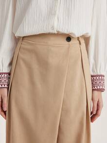 Aveloria Modichic 时尚设计感休闲通勤中腰不对称腰长裤 - 卡其色 - 查看 1