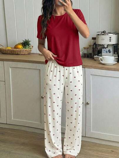 SHEIN 女童红色圆领短袖上衣搭配红色樱桃印花长裤，优雅时尚休闲舒适针织两件套家居服套装