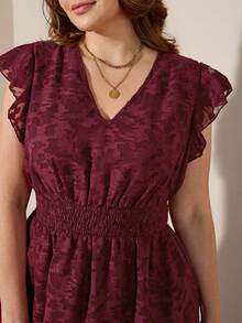 Comfylo فستان حفلة أنيق للمرأة ذات الحجم الكبير مزين بالجاكار والكشكشة على الذيل - عنابي اللون - مشاهدة 4