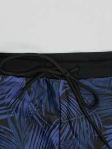 Manfinity Swimmode Bañador de hombre con estampado tropical y cordón en la cintura, estilo hawaiano - Multicolor - Ver 5