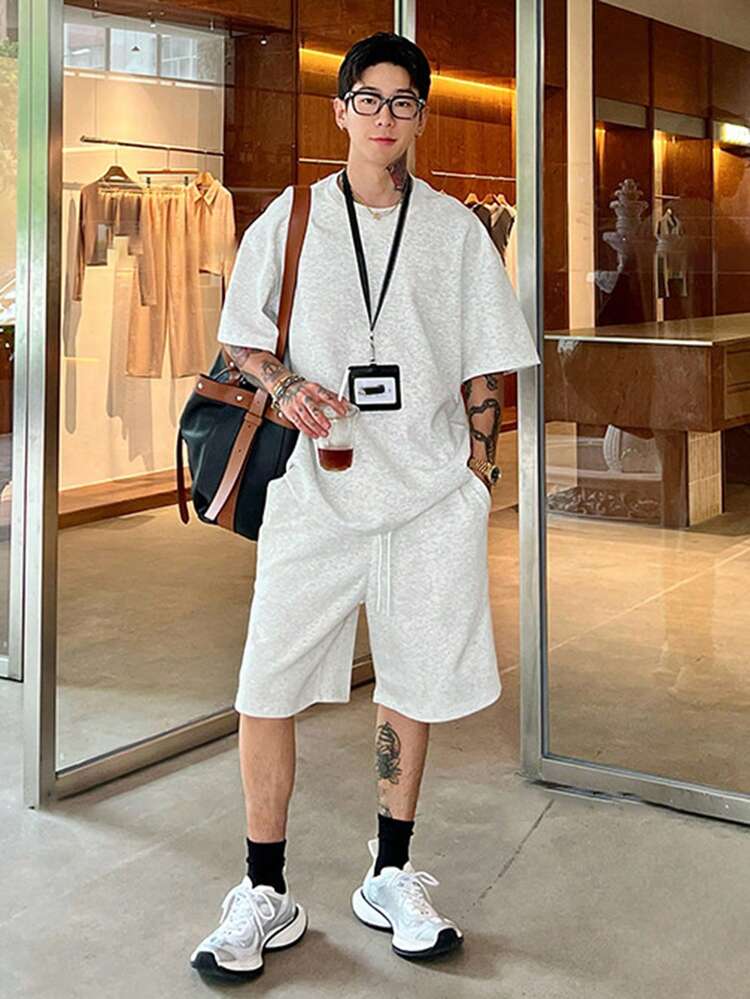 Men's Solid Gray Round Neck Short Sleeve T-Shirt And Shorts Set, Summer