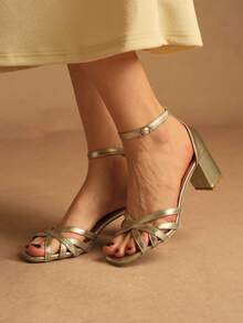 Rosivie Giày sandal nữ mũi vuông, gót dày, chất liệu giả da màu vàng đồng, thiết kế quai chéo, thời trang, thoải mái, thích hợp đi hàng ngày, dự tiệc, dạ hội, có khóa cài, màu trơn. - Vàng - Xem 5