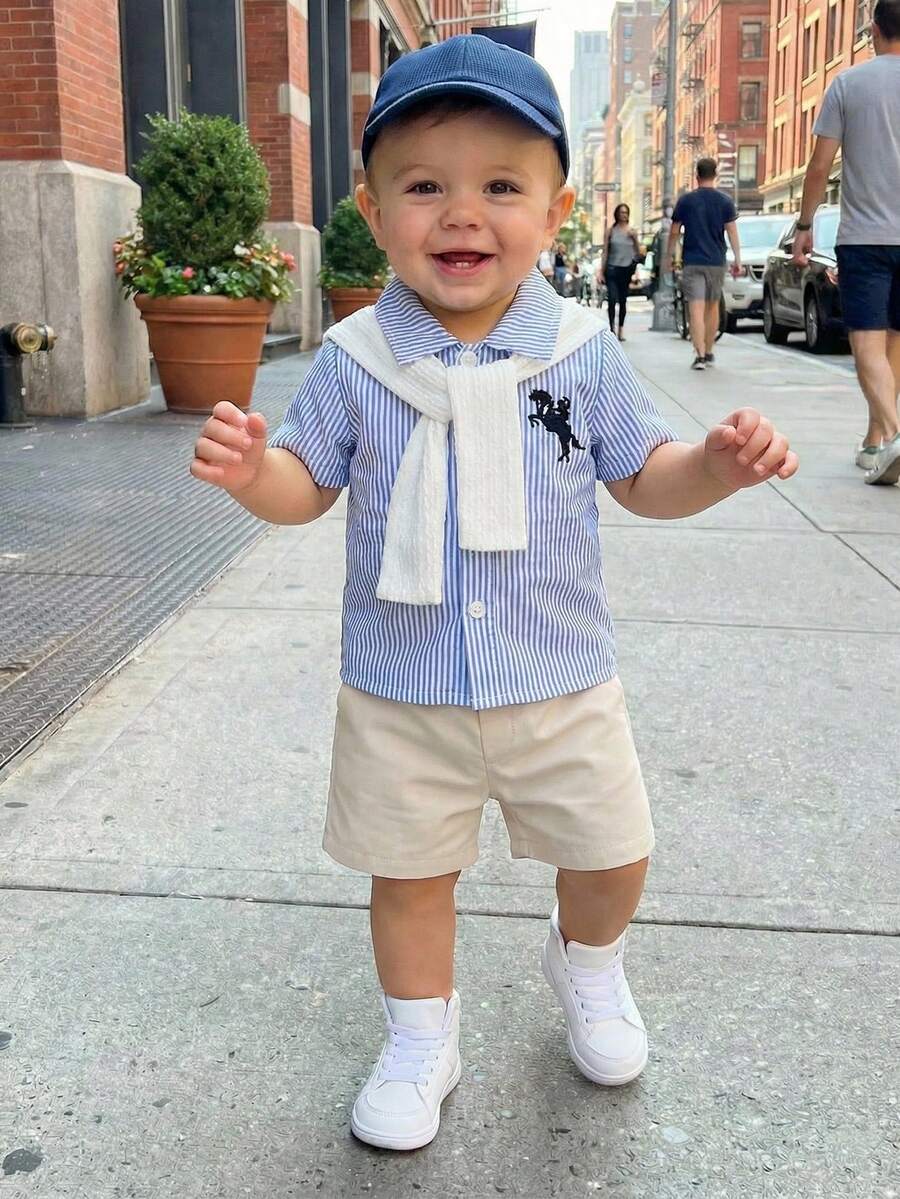 Souflis Souflis Set de 3 piezas de camisa de manga corta a rayas con cuello chal y pantalones cortos de cintura elástica para niño pequeño, versátil y cómodo, adecuado para ir a la escuela, casual, vacaciones, bodas y otras ocasiones, tallas de 6 meses a 3 años, ropa para niños, ropa para bebés, camisa para niños pequeños, pantalones cortos para niños pequeños - Multicolor - Ver 1