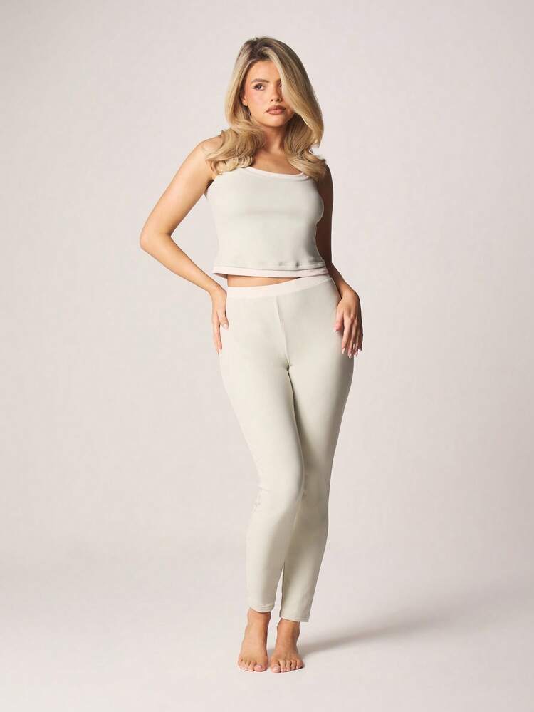 MISSGUIDED Conjunto de Pijama com Regata Canelada e Legging, Roupa de Dormir, Roupa de Estar em Casa, Camiseta Cropped, Conjunto de Duas Peças, Casual, Confortável, Roupa de Noite