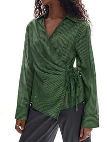 Ciel Poise 绿色混色条纹随机印花裹身系带褶皱腰身翻领双排扣条纹蝴蝶结休闲时尚百搭学院风女式长袖衬衫 - 綠色 - 查看 10