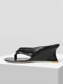 Mnmlis 女士交叉绑带露趾坡跟凉鞋，亮黑色皮革，简约优雅风格，适合夏季户外活动、通勤、购物、约会、休闲穿着，舒适增高 - 黑色 - 查看 2