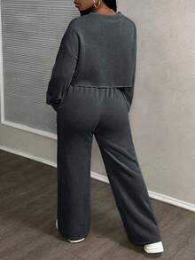 Slaydiva 女士休闲街头风格人造毛皮连帽宽松 2 件套运动服套装 - 黑色 - 查看 2