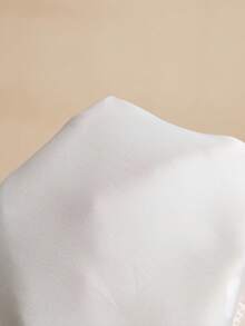 Poéselle 女款優雅白色夏季茶會光滑緞面短袖上衣，彼得潘領，繫帶領口，荷葉邊飾邊，蕾絲細節，法式職場襯衫 - 白色 - 查看 8