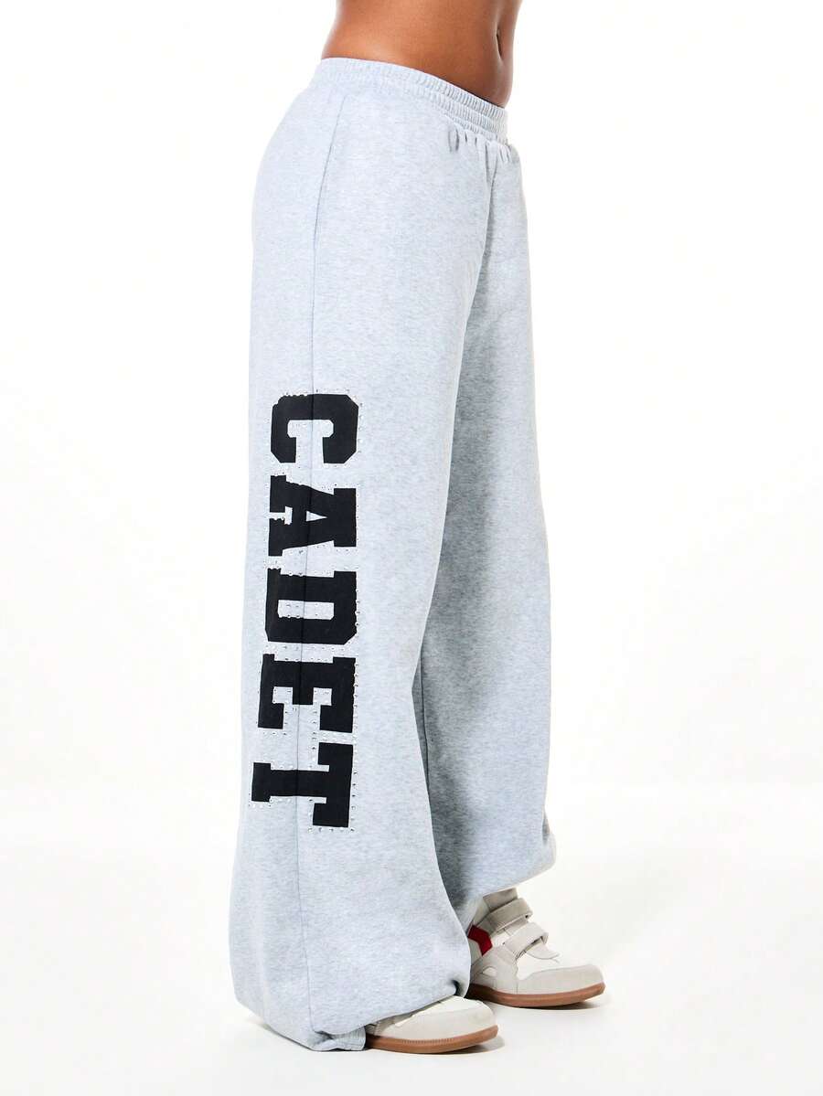 SUMWON WOMEN Quần jogger ống rộng dáng rộng SUMWON dành cho nữ, in chữ đính đá, kiểu dáng thoải mái, cạp chun co giãn, thích hợp mặc ở nhà. - Xám - Xem 1