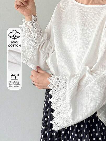 FRIFUL Damblus i enfärgad, rund hals, kontrasterande spets, bomulls- och linneblandning, lös, avslappnad och mångsidig, vår