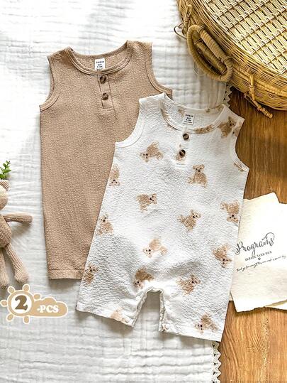 SHEIN Vintaside Kids 2pcs Baby Boy Cartoon Pattern Solid Color Crew Neck Sleeveless Romper & Shorts Set