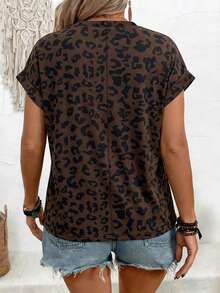 EMERY ROSE New Plus Size Women Fashion Leopard Print V-Neck Short Sleeve T-Shirt - Multicolor - View 2