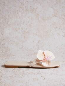 Enchnt 2025 Plus Size New Summer Block Toe Faux Flower Design Flat Slip-On Sandals For Women - Beige - View 5