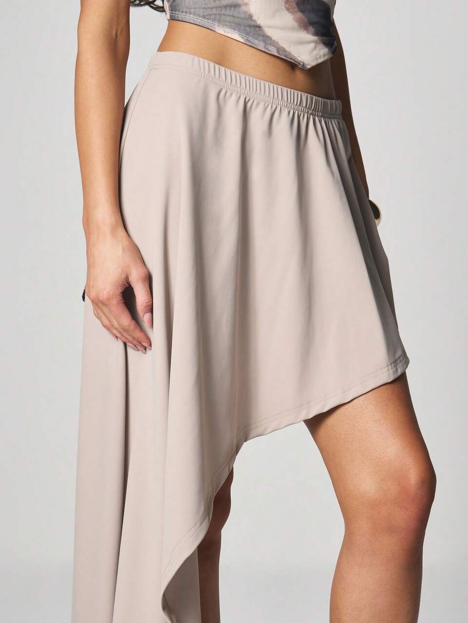 MISSGUIDED Asymmetric High Low Maxi Skirt With Elastic Waistband And Side Drape Detail For Spring Summer Occasions