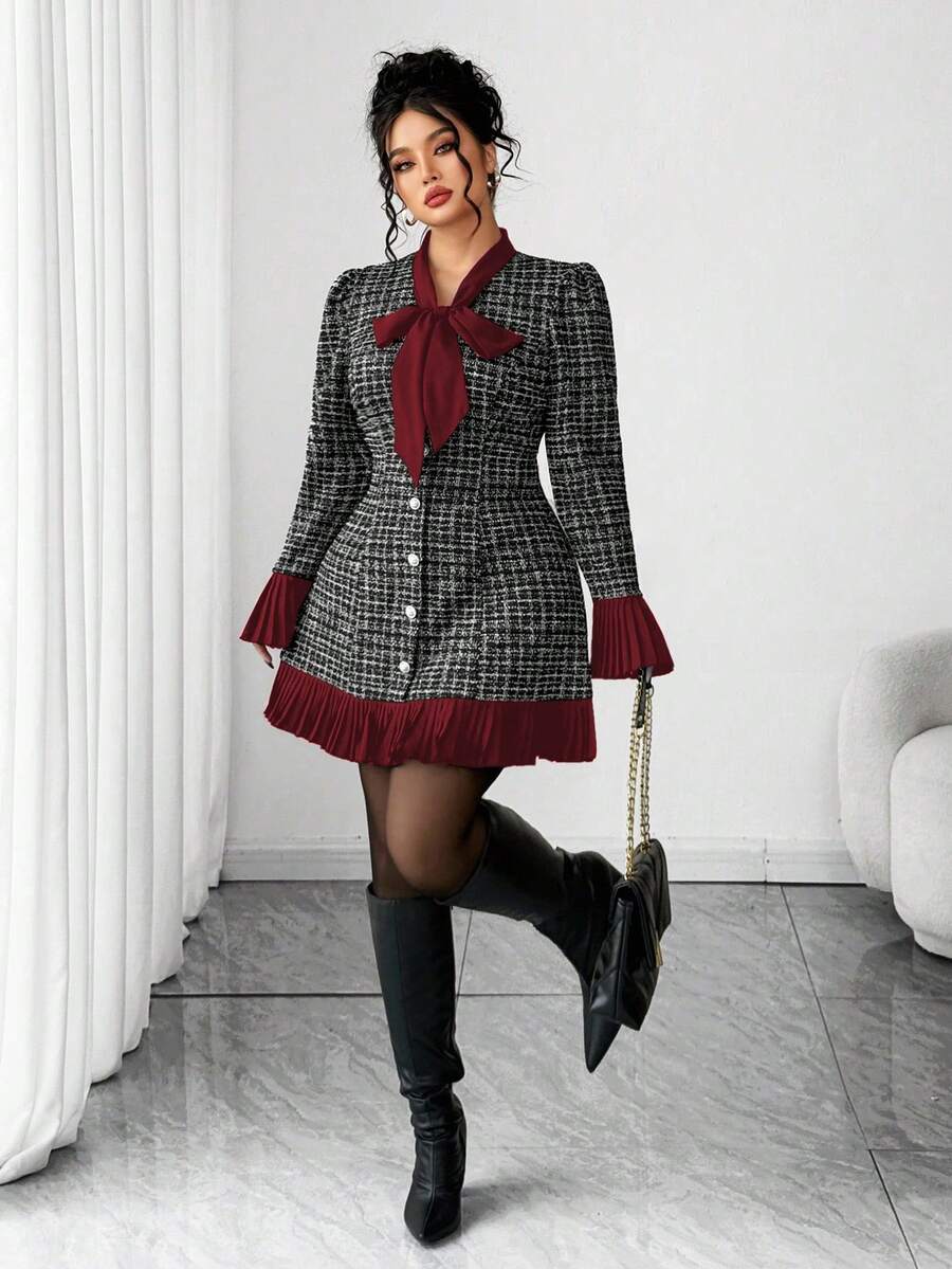 SHEIN PETITE CURVE 大码女式加厚背带连体裤,格纹粗花呢面料,拼接设计,显瘦效果,适合返校、毕业典礼、情人节、音乐节、母亲节、万圣节、感恩节、复活节、国庆节、晚会、约会派对、婚礼季、户外活动等场合。 - 酒紅色 - 查看 1