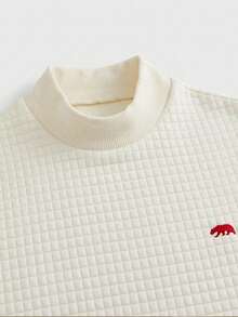 ESTAVOR Men's Minimalist Bear Embroidery Textured Crew Neck Short Sleeve T-Shirt - White - View 3