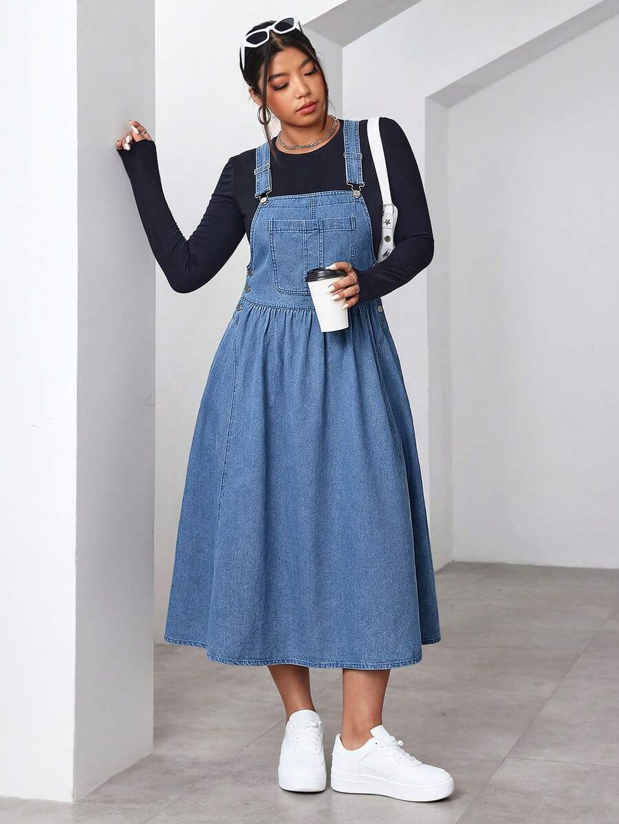 SHEIN EZwear 大码纯色休闲牛仔连衣裙 - 淺色水洗藍 - 查看 1