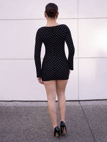 Andrea Bello 女式秋冬圆领喇叭袖腰部褶饰修身黑白波尔卡圆点甜美迷你连衣裙 - 黑色 - 查看 2